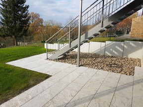 Scheuermann-Naturstein-Showroom-Platten-62